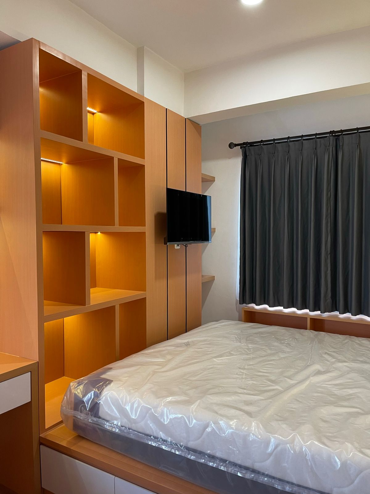 Wall TV